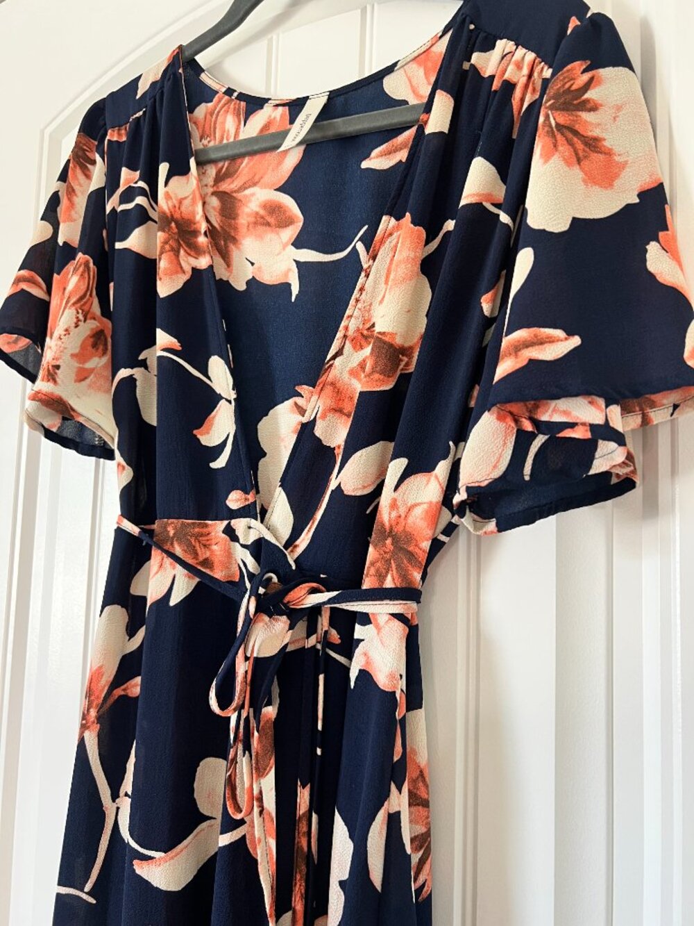 Peppermint Navy Coral Floral High-Low‎ Wrap Maxi Dress L Flutter Sleeve - Picture 3 of 16